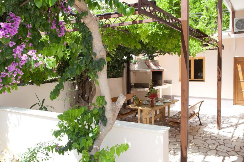 Apartments Beautiful Sandy Beach Сплит Номер фото